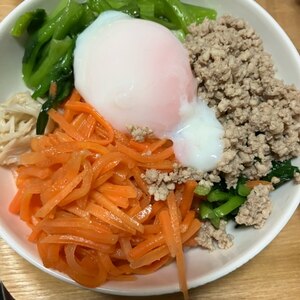 簡単！鶏そぼろビビンバ